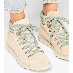 Sorel Ainsley Weather Boots